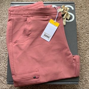 *NWT* Figs Yola skinny pants in mauve